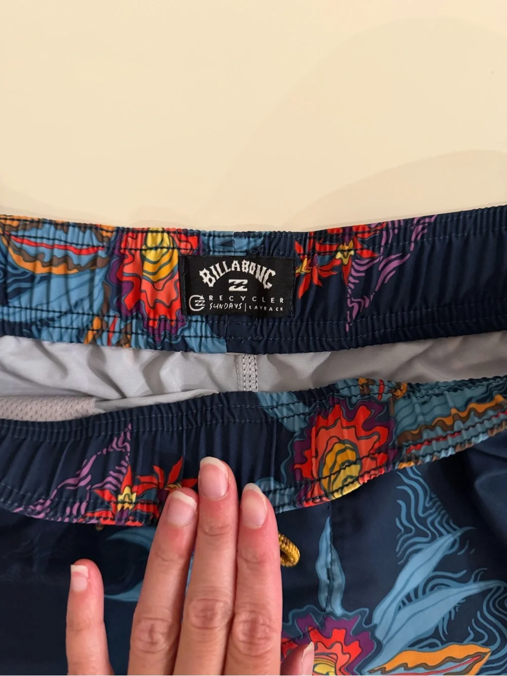 Billabong navy swim